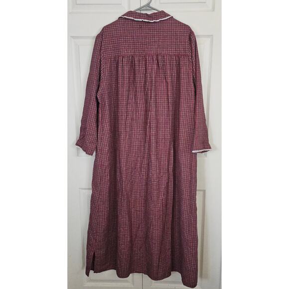 Cabernet Sleepwear Woman Flannel Nightgown 1X Pajamas Warm Red Plaid Traditional - Picture 5 of 9